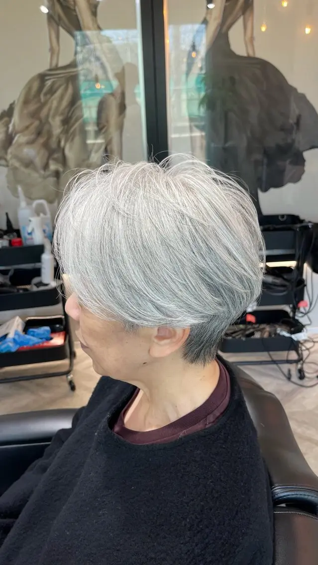 ショート 酒井 敬之のヘアスタイル