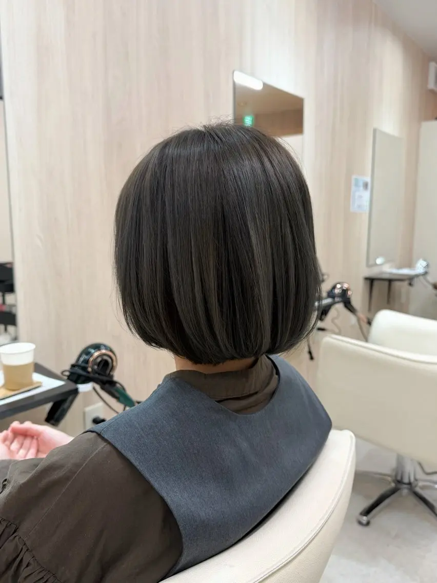 ショート カラー 金城 有希のヘアスタイル