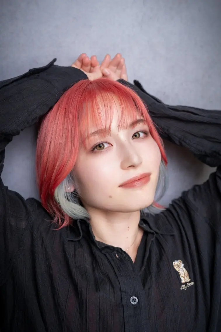ミディアム カラー ブリーチ ダブルカラー ハイトーンカラー インナーカラー ピンクカラー 松尾 泰伸のヘアスタイル