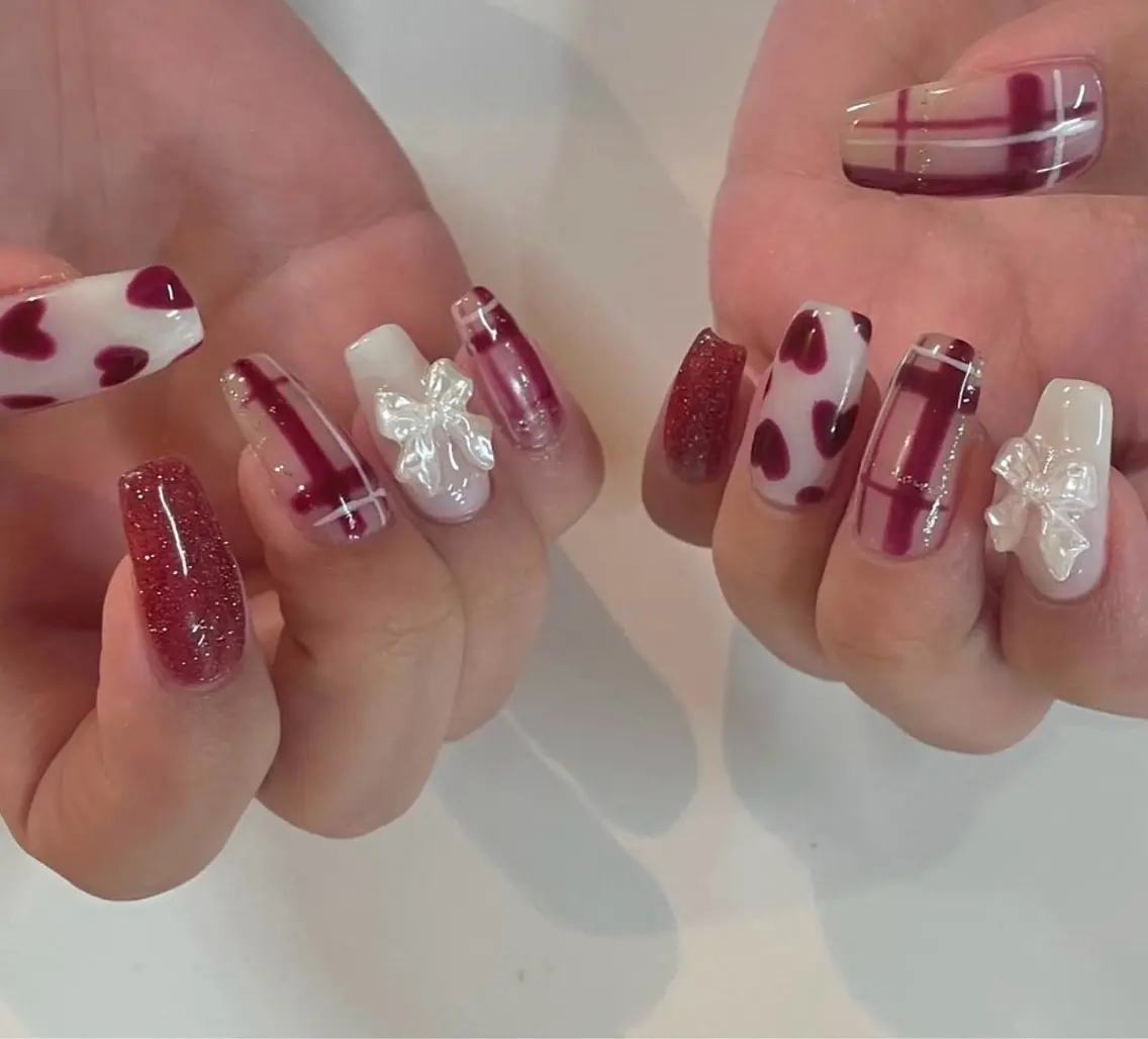 ネイル グラデーション キラキラネイル ワンカラーネイル 冬ネイル Jenn Nail Salonのネイルデザイン