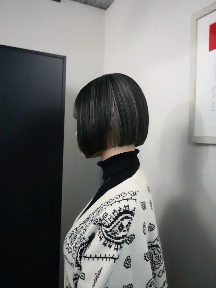 ショート カラー ブリーチ デザインカラー ボブ カット トリートメント 新宿/ハイトーン /デザイン/戸羽のヘアスタイル