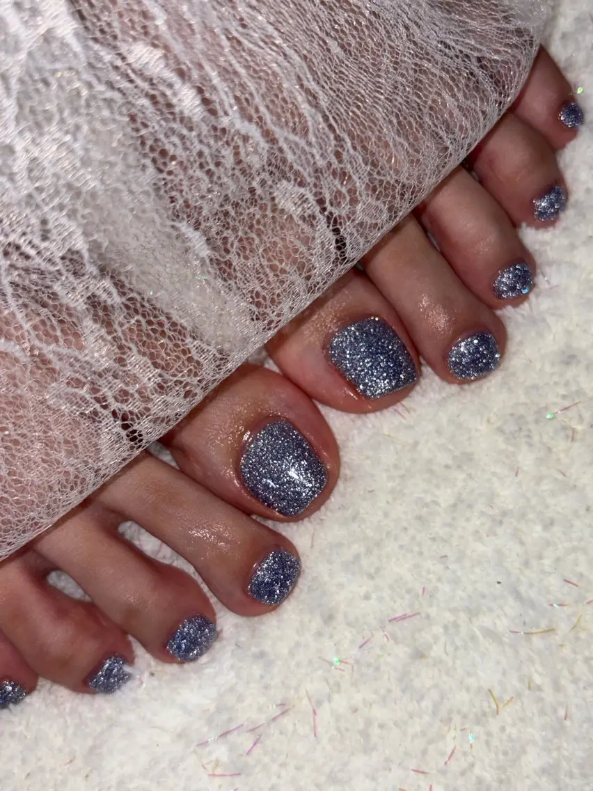 ネイル フラッシュネイル ラメ(グリッター) ワンカラーネイル フットネイル Rosy Nailのネイルデザイン