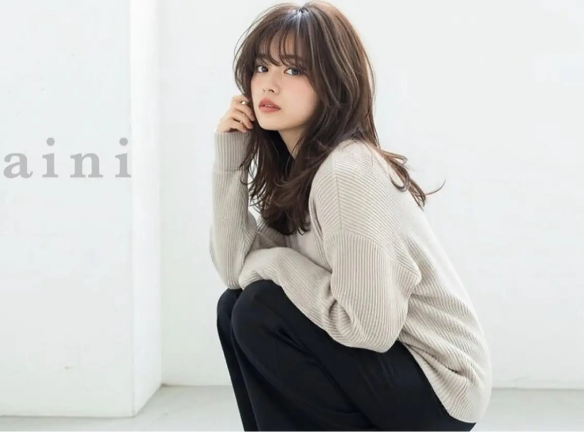 ロング ミン MINのヘアスタイル