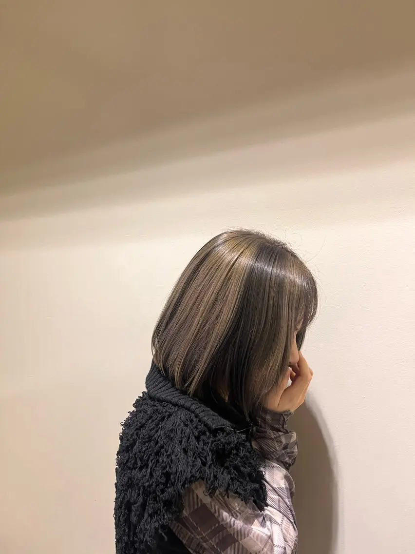 ショート カラー 栗原 志穂のヘアスタイル
