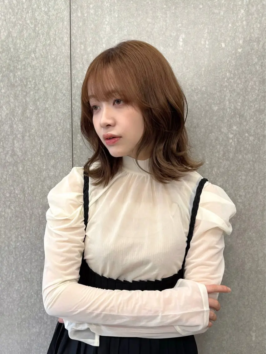 ミディアム くびれヘア くびれレイヤー レイヤーカット BAssA 江古田店のヘアスタイル