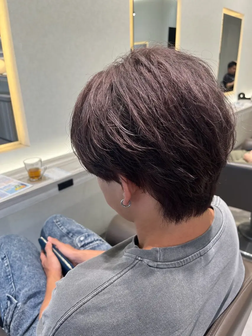 【✨メンズ限定どなたでも!✨】カット+アルカリカラー🌐💡+1100円で透明感カラーに変更可能です‼️の写真