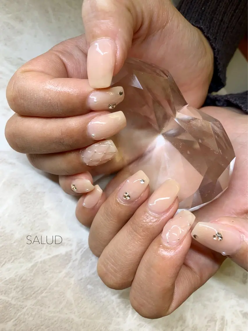 ネイル ハンドネイル Nail Salon SALUDのネイルデザイン