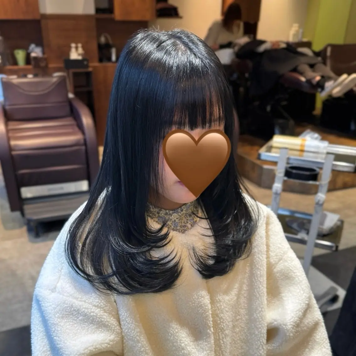 セミロング カラー 黒髪 ブルーカラー ブルーブラック レイヤーカット カット ヘアカラー メンズミディアム☁️ ✨抜け感ヘア/下村迅のヘアスタイル
