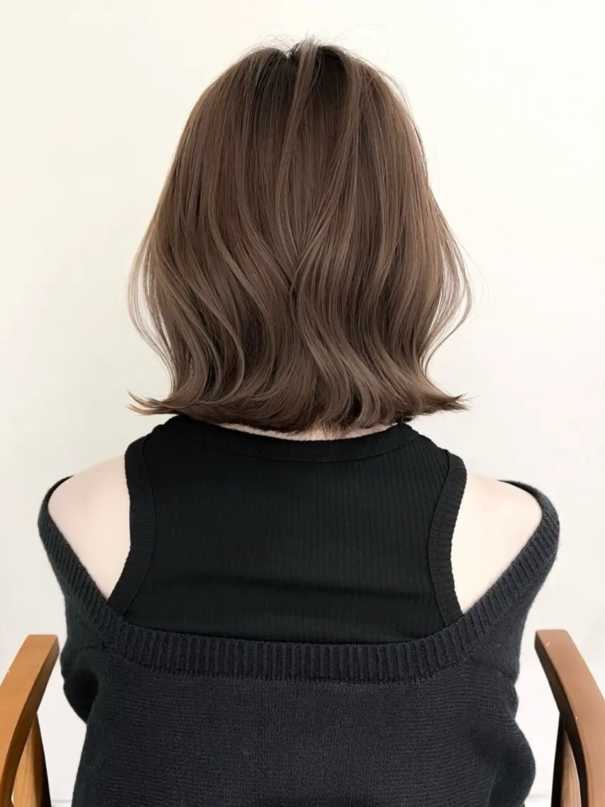 ミディアム カラー グレージュ ボブ ✨小顔顔まわり✨ サイトウ　アツキのヘアスタイル