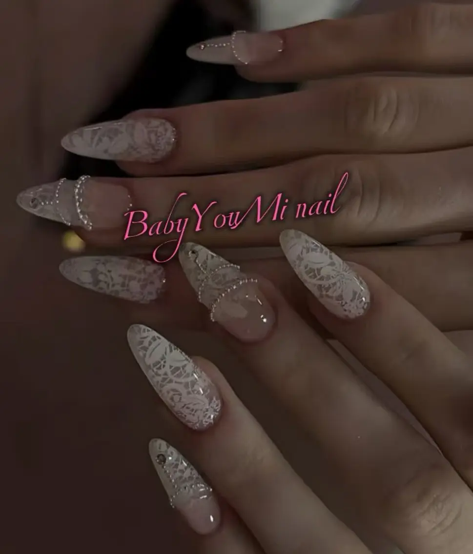 ネイル オーロラネイル チークネイル 成人式 フットネイル フレンチネイル ハンドネイル BabyYouMi nailのネイルデザイン