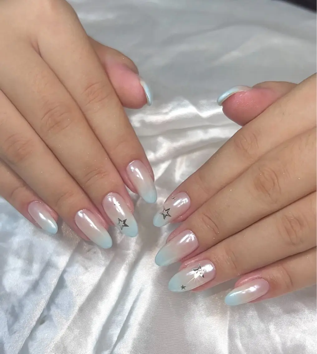 ネイル チークネイル ドット フレンチネイル グラデーション 韓国ネイル Minette nailrinrinのネイルデザイン