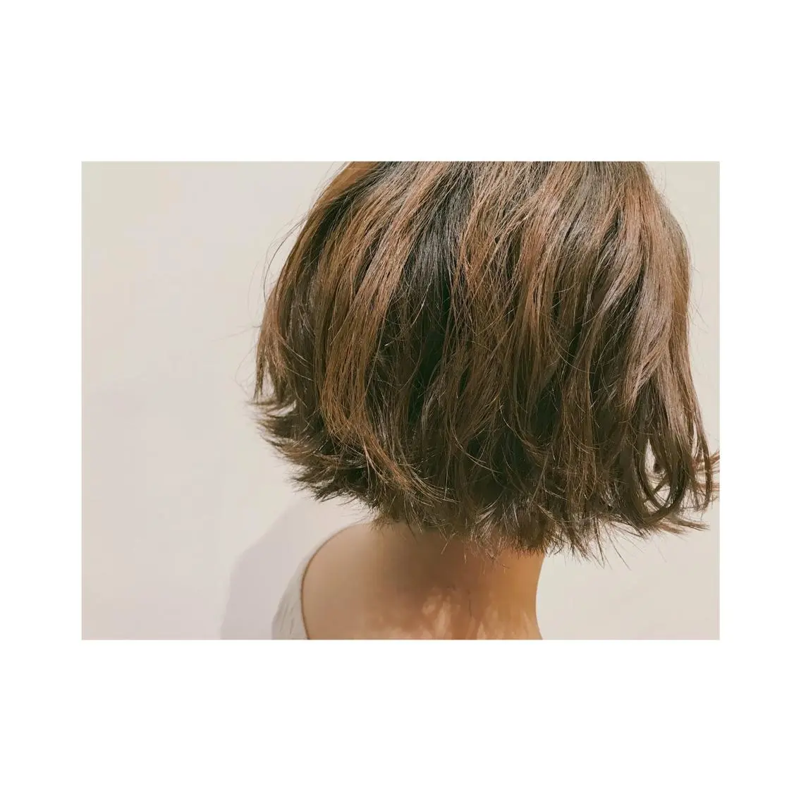 ショート くるくるパーマ aikoのヘアスタイル