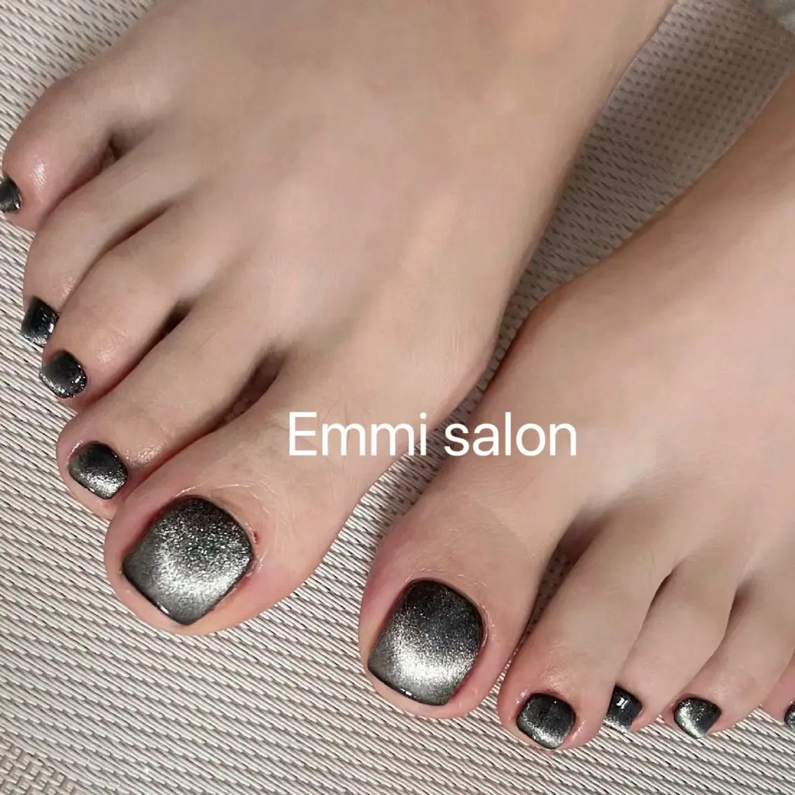 ネイル フットネイル マグネットネイル Emmi salonのネイルデザイン