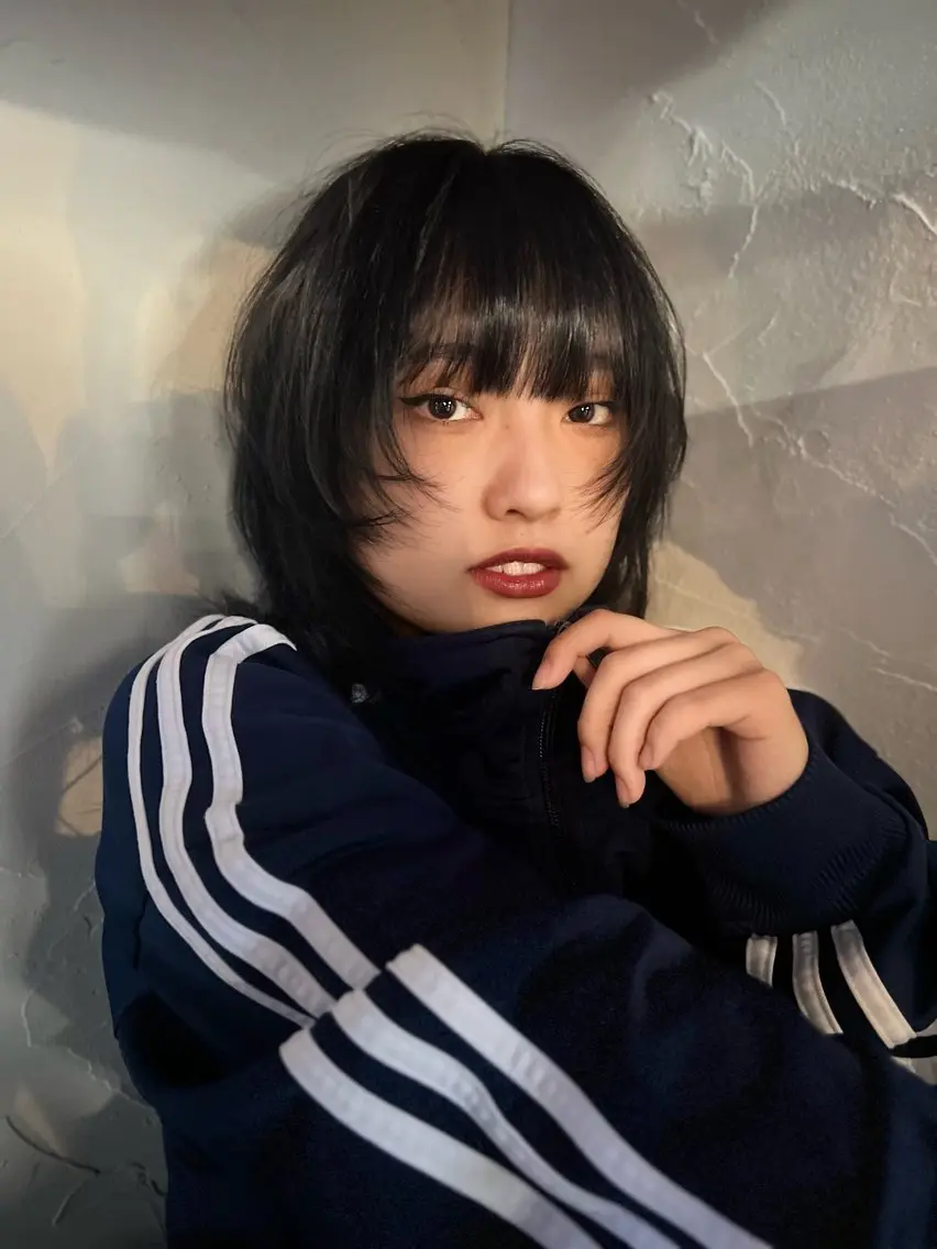 ショート レイヤーカット 石黒 理々花のヘアスタイル