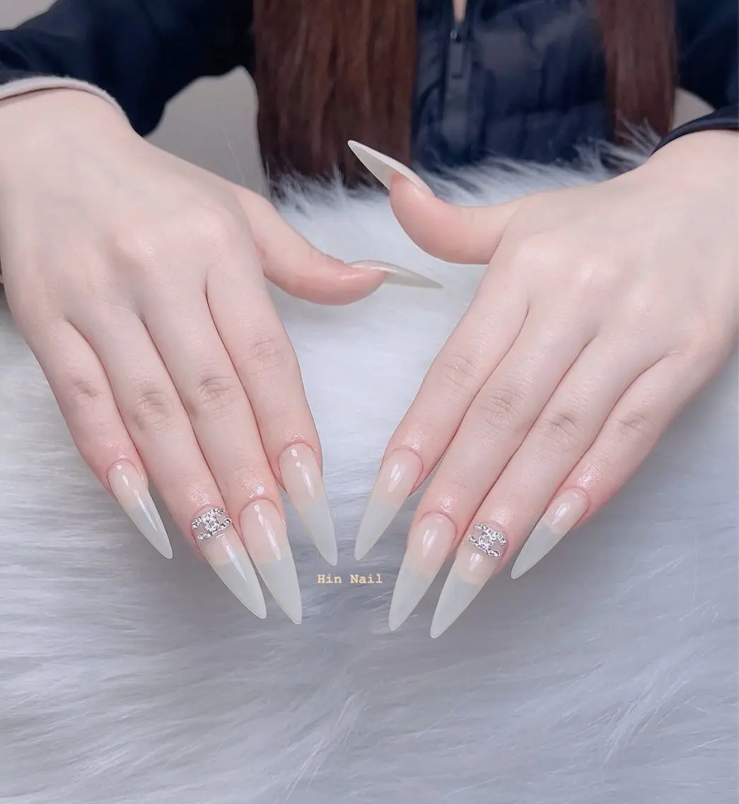 ネイル ハンドネイル HIN NAILのネイルデザイン