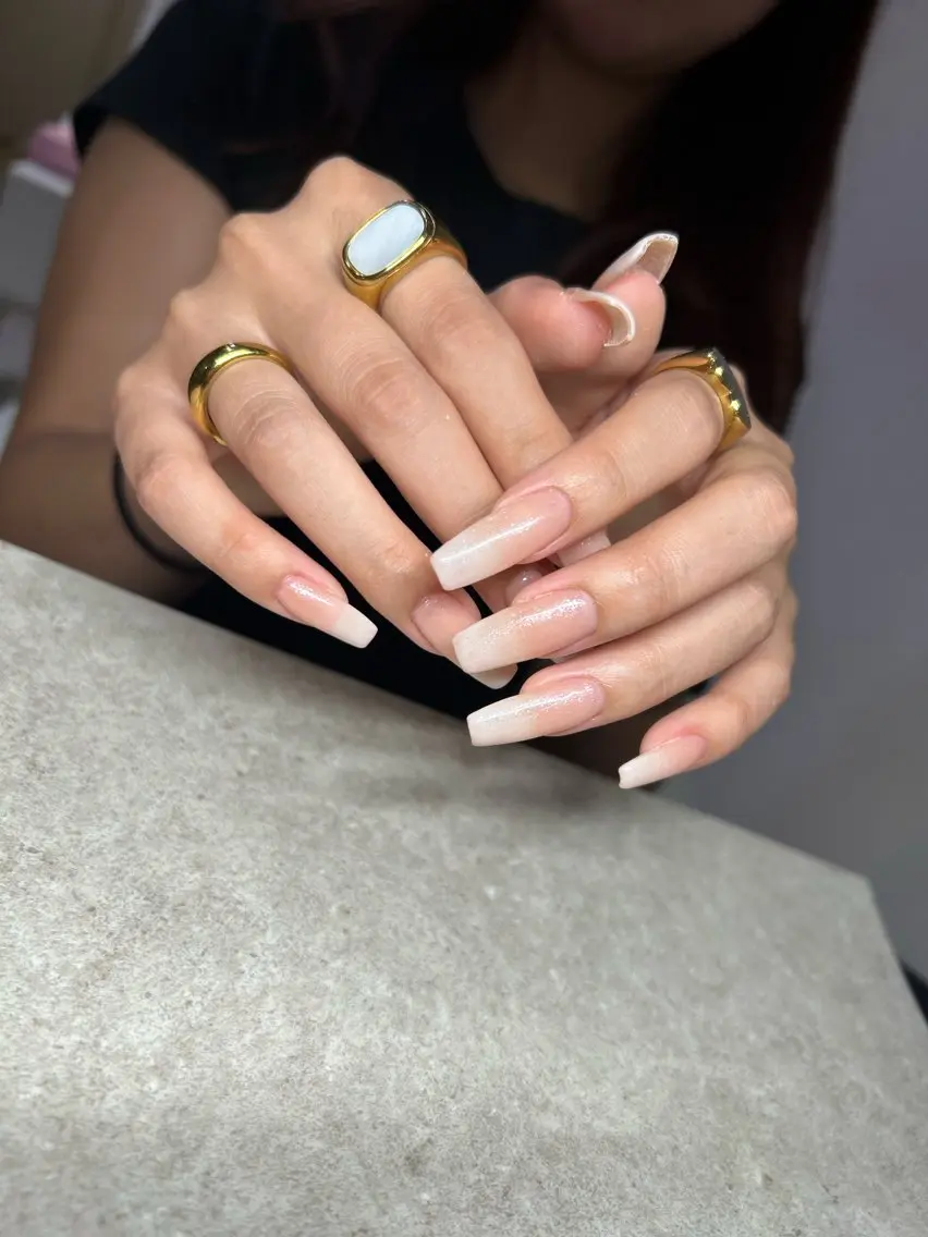 ネイル elu :nail&eyeのネイルデザイン