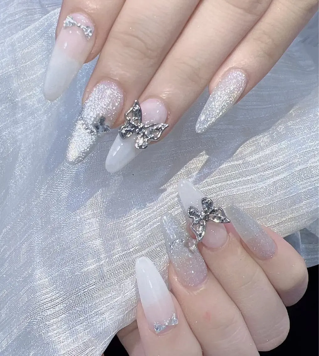 ネイル Hin Hana Nailのネイルデザイン