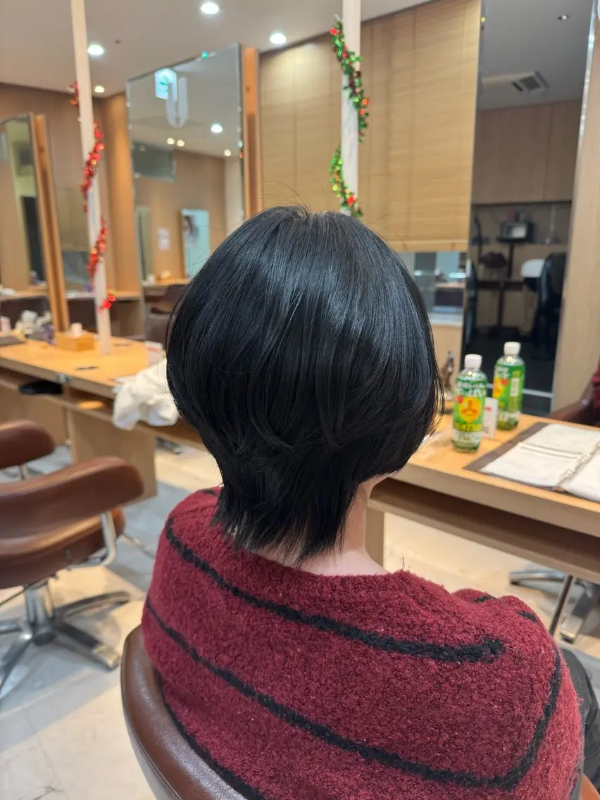 ショート ショートヘア ウルフカット 中野 希望のヘアスタイル