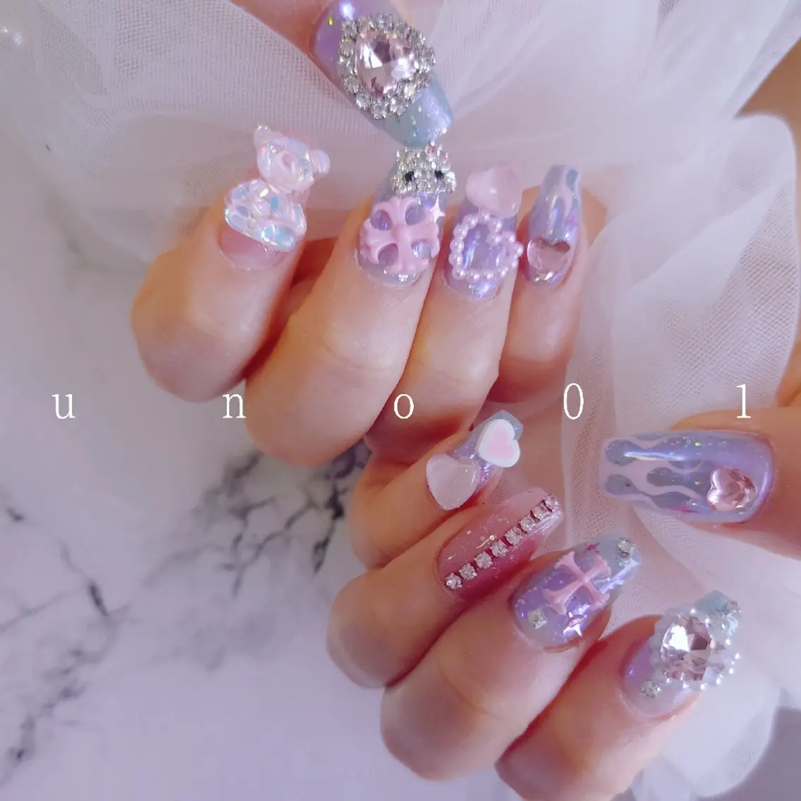 ネイル ハンドネイル 梅田🦄中崎町🩵 u n o 0 1のネイルデザイン