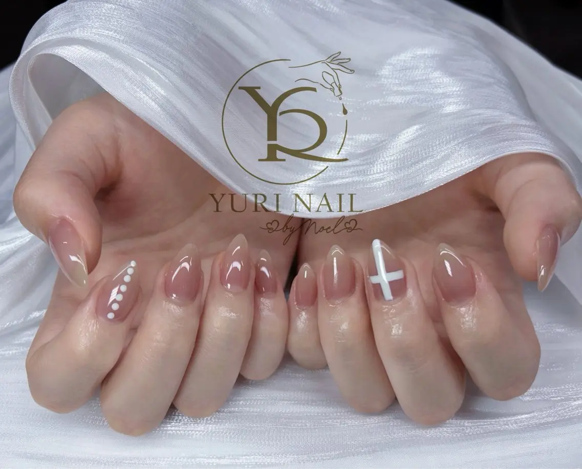 ネイル ハンドネイル フットネイル ハンドケア YURI Nail NARITAのネイルデザイン
