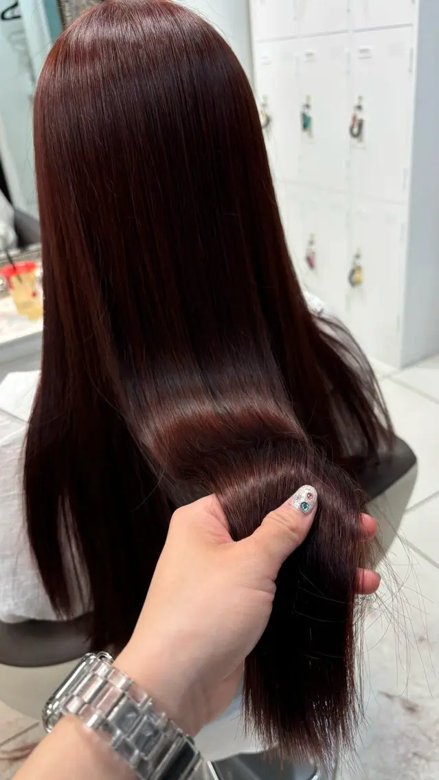 カラー ヘアカラー トリートメント 丸山 萌愛のヘアスタイル