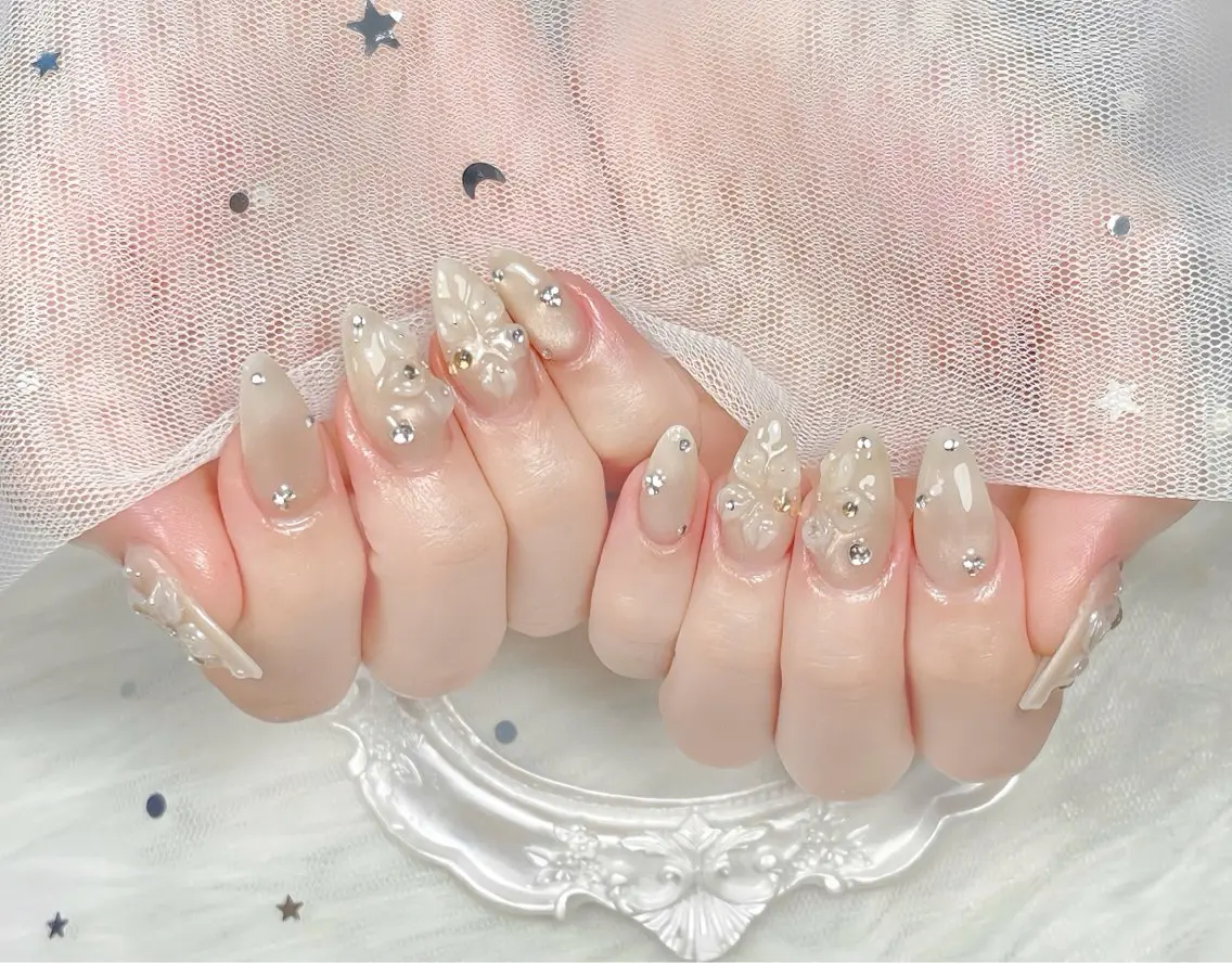 ネイル チークネイル 長さ出し フレンチネイル ジェルネイル グラデーション ハンドネイル THANHTHANH NAILのネイルデザイン