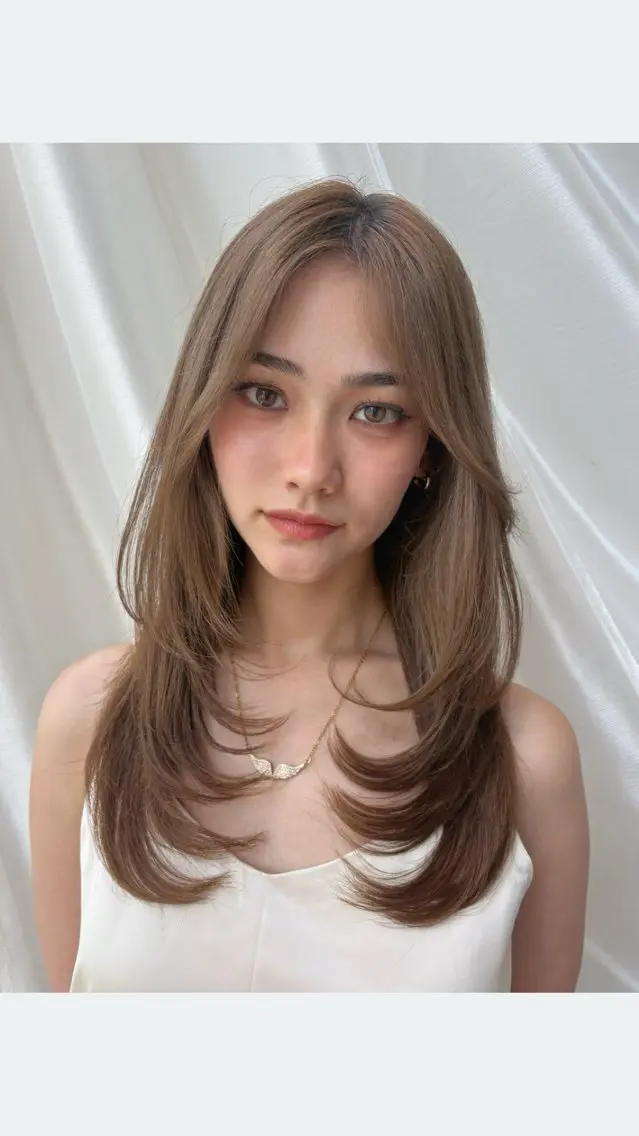 ミディアム レイヤーカット 島田 亜季のヘアスタイル