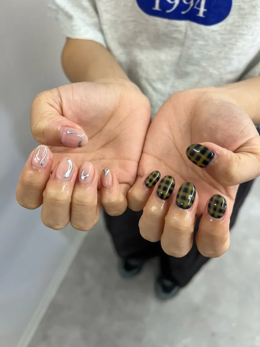 ネイル ジェルネイル マグネットネイル ネイビー ニュアンスネイル パラジェル ハンドネイル ハンドケア Bana_ Nailのネイルデザイン