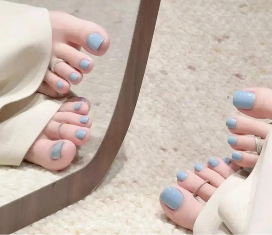 ネイル フットネイル H3 Nail リのネイルデザイン