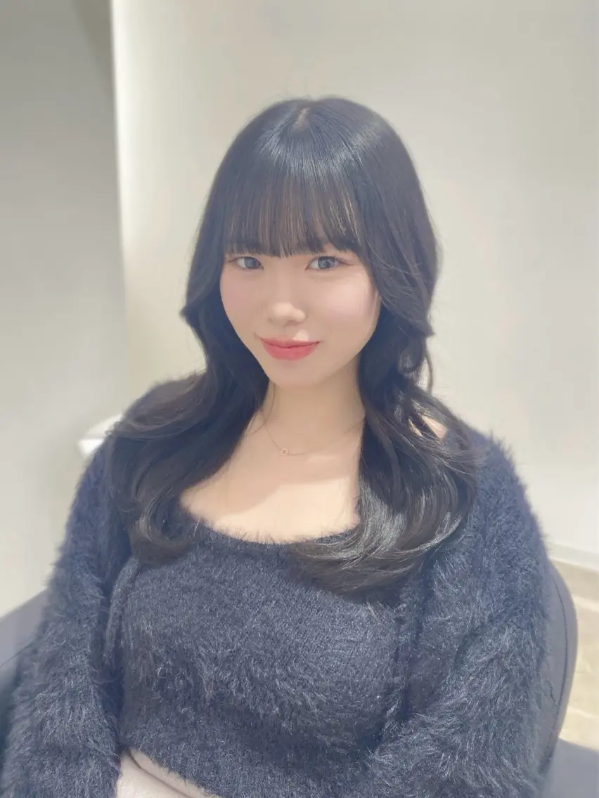 ロング カラー YUZU🎀顔まわり ×レイヤーカットのヘアスタイル