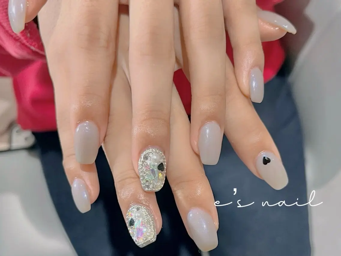 ネイル ハンドネイル ハンドケア e’s nail Lumièreのネイルデザイン