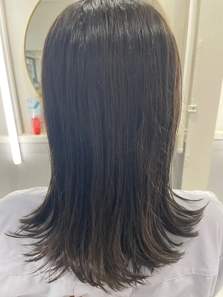ミディアム カラー ブリーチ 透明感カラー グレージュ イルミナカラー ブリーチなしカラー ヘアカラー ヘッドスパ 吉田 凱翔のヘアスタイル