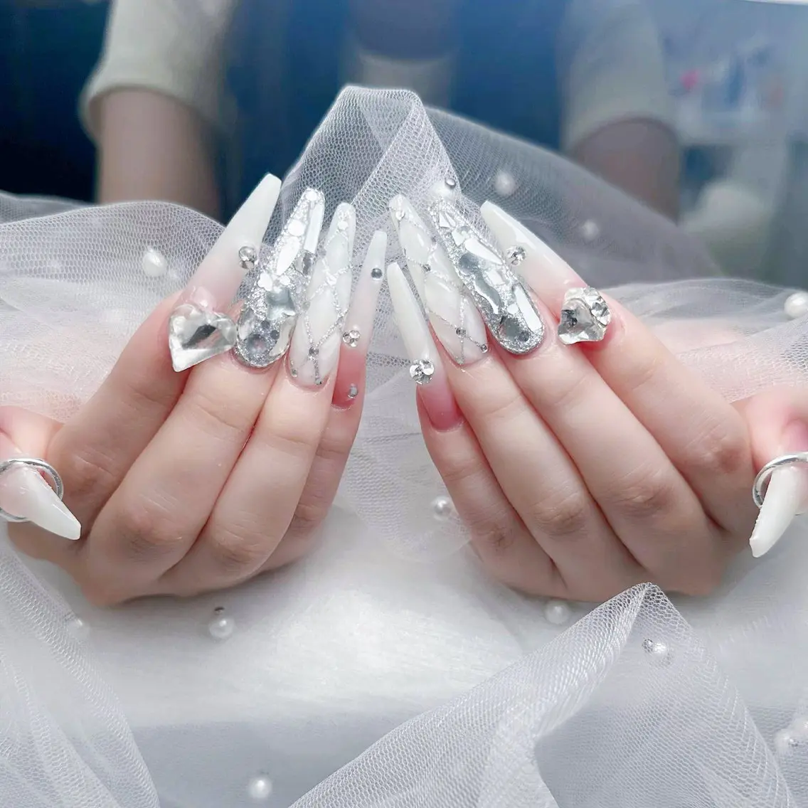 ネイル ハンドネイル ハンドケア Nova Nail Nambaのネイルデザイン