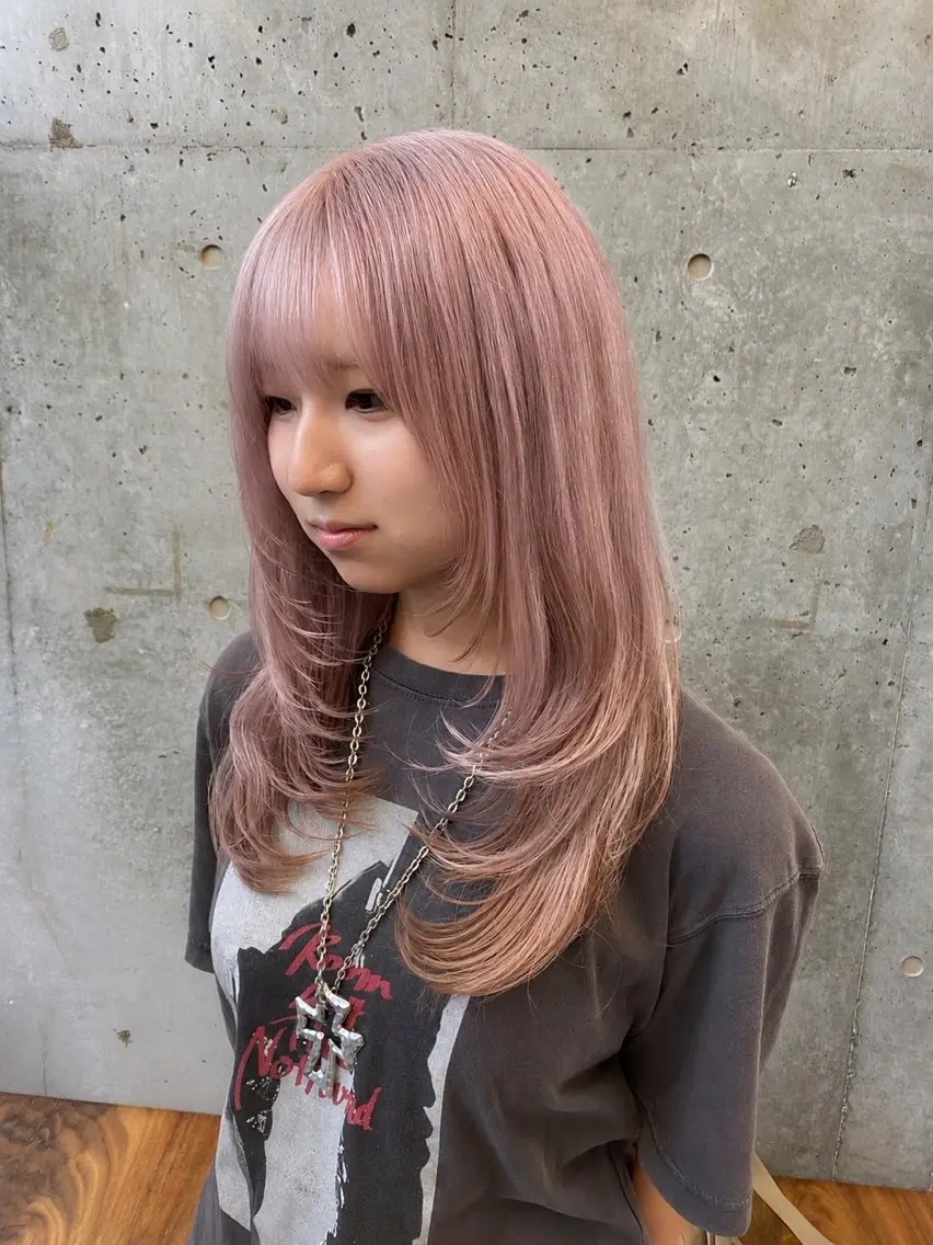 セミロング カラー 🌈艶ハイトーン特化 🌈NOZOMUのヘアスタイル