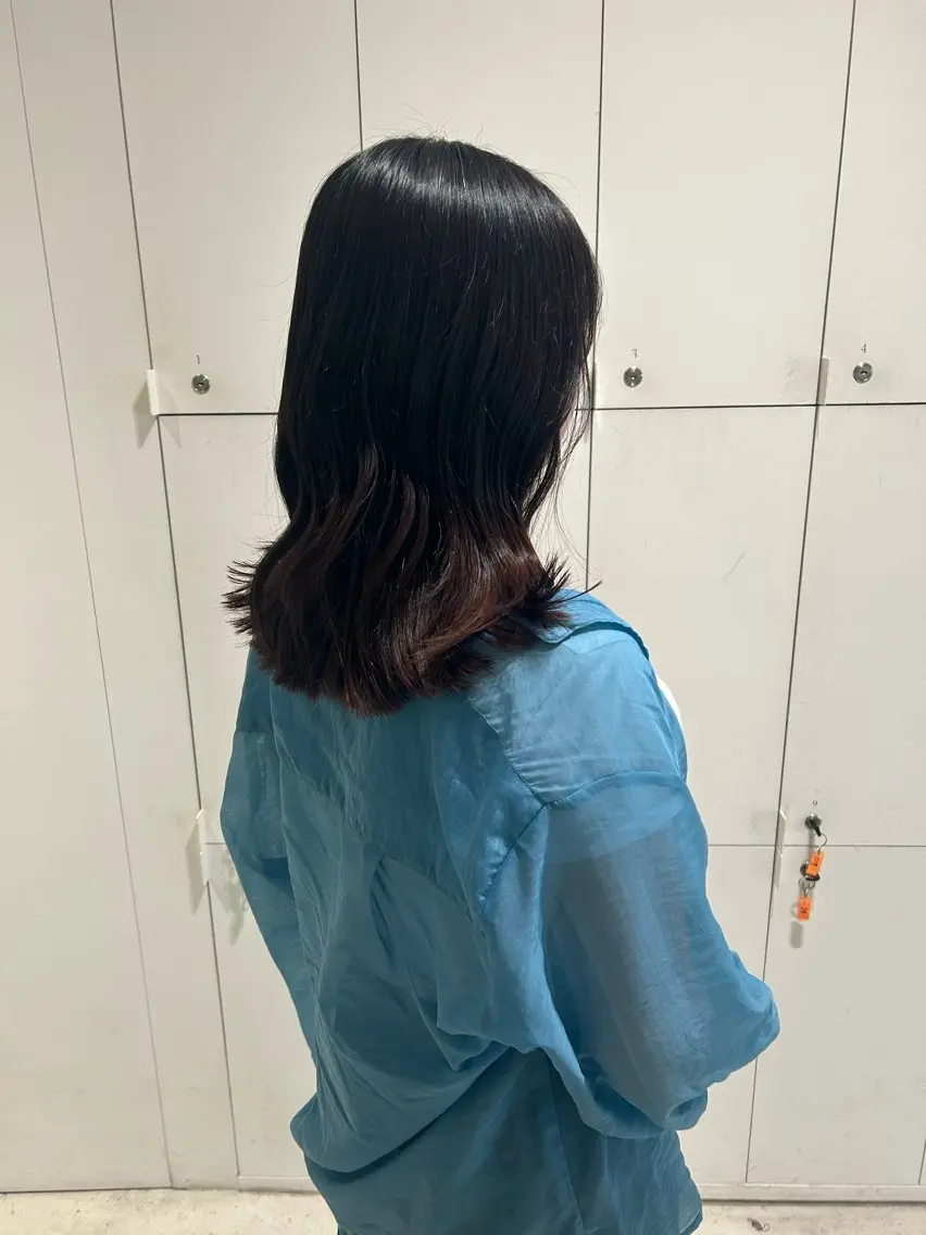 ミディアム カット 透明感カラー🫧 nanohaのヘアスタイル