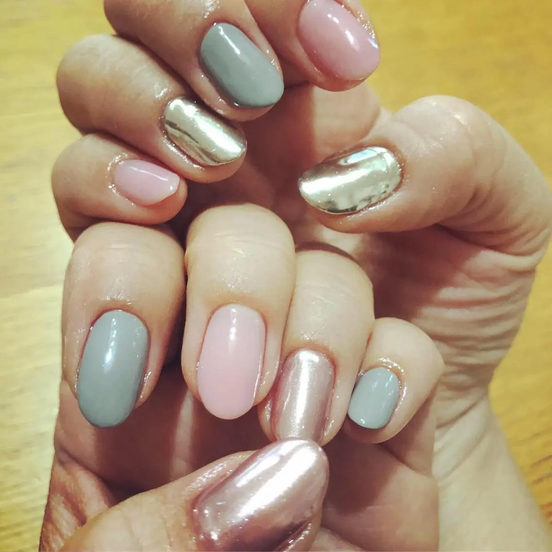 ネイル ミラーネイル ワンカラーネイル one nailsalonのネイルデザイン