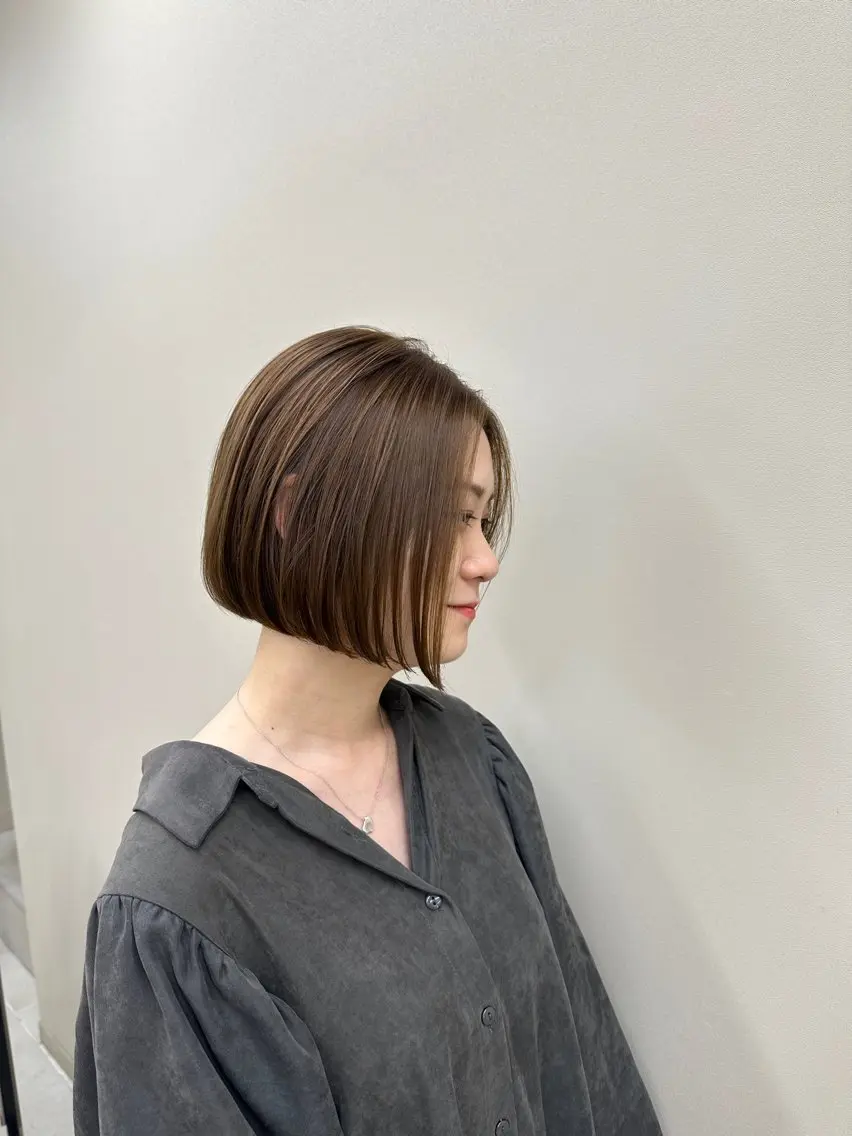 ショート 高槻裕二 ショートボブ縮毛矯正のヘアスタイル