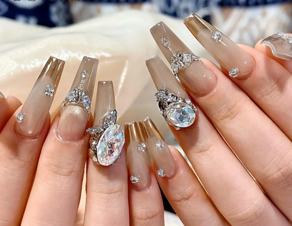 ネイル ハンドネイル 🎀 NaNa_nailのネイルデザイン
