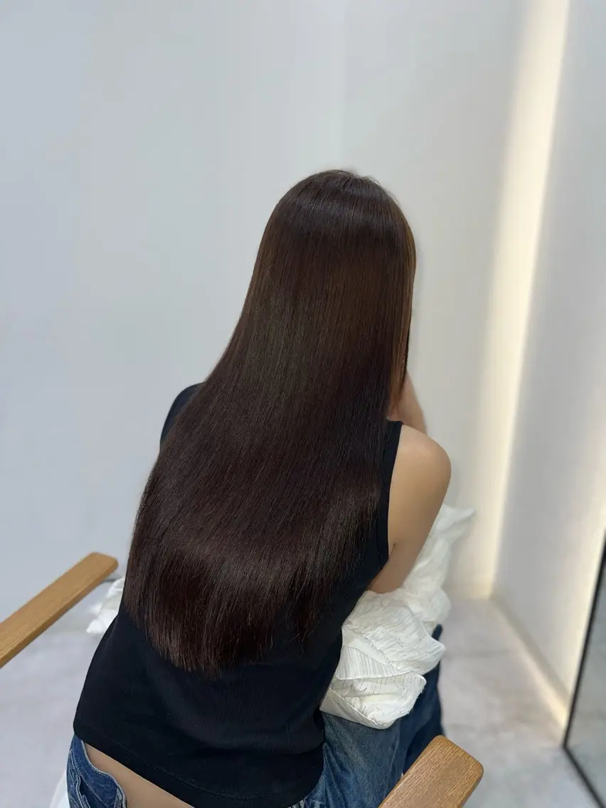 ロング カラー Zina aimiのヘアスタイル