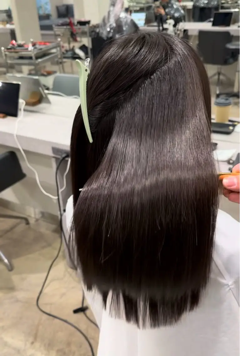 ロング 髪質改善 左近研人のヘアスタイル