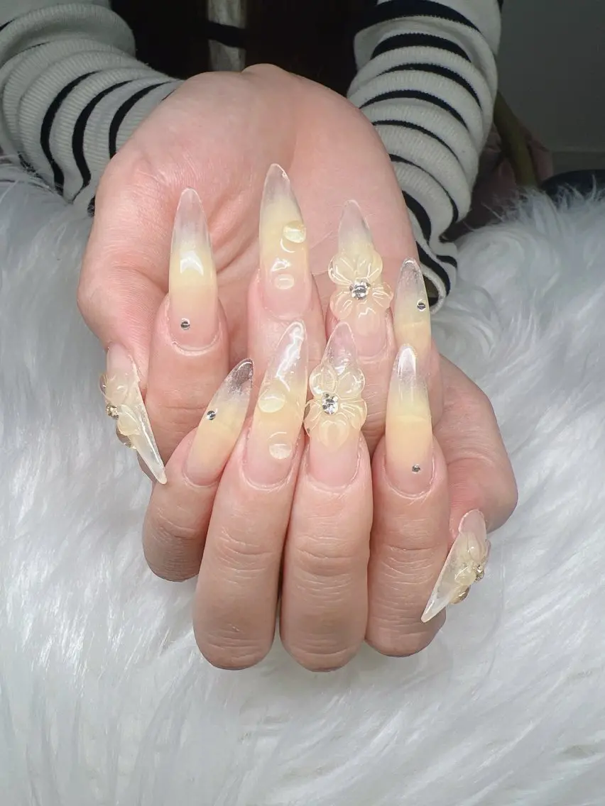 ネイル ハンドネイル Lee Nails チップ長さだし専門店のネイルデザイン