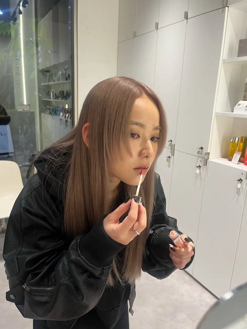 ロング カラー haruka kobayashiのヘアスタイル