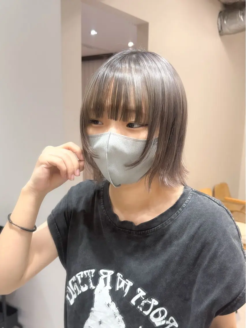 ミディアム カラー ヘアアレンジ ブリーチ ダブルカラー イヤリングカラー イルミナカラー ブリーチなしカラー 立川/レイヤー/ 透明感Wカラーのヘアスタイル