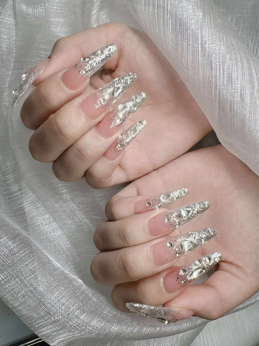 ネイル ハンドネイル Lee Nailsのネイルデザイン