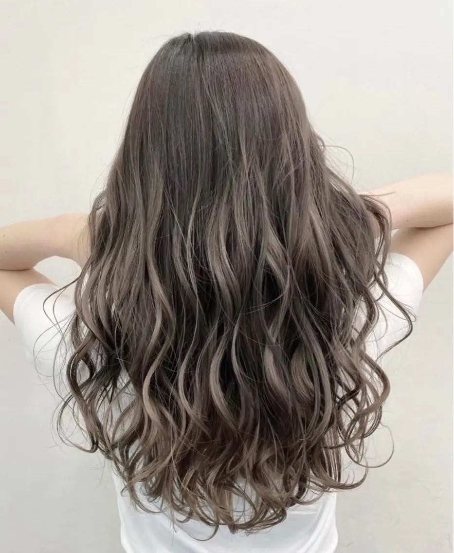 ロング ヘアカラー 🫧透明感カラー /艶髪すなお🧸のヘアスタイル