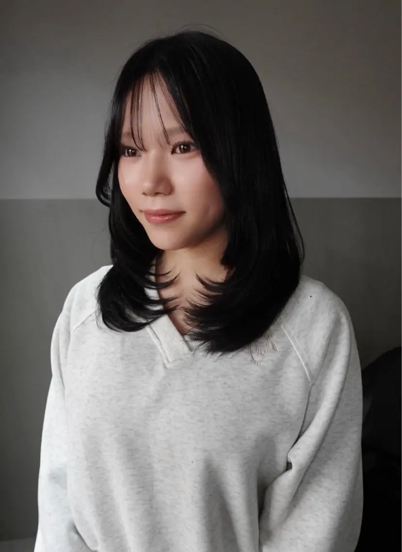 ミディアム ヘアカラー 縮毛矯正 トリートメント ai / Lond idealのヘアスタイル