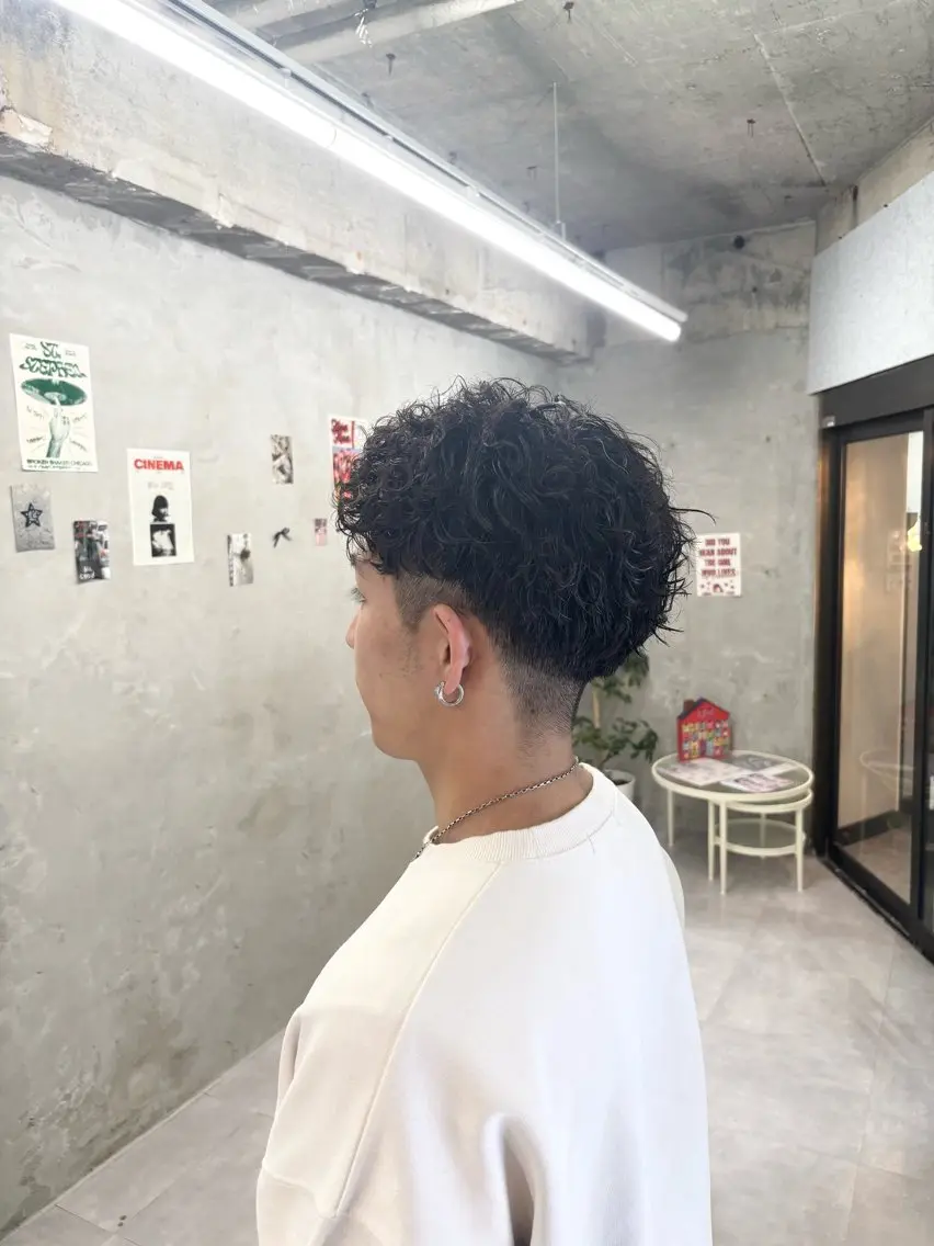 ショート パーマ メンズ メンズパーマ スペインカール カット パーマ トリートメント door white hideのヘアスタイル