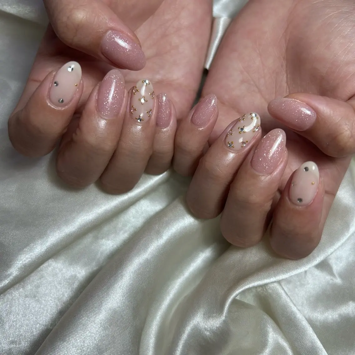ネイル ハンドネイル 西岡 杏のネイルデザイン