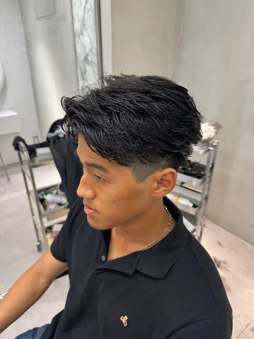 パーマ メンズ フェザーパーマ メンズパーマ ブリーチ/パーマ特化 片平和寿のヘアスタイル