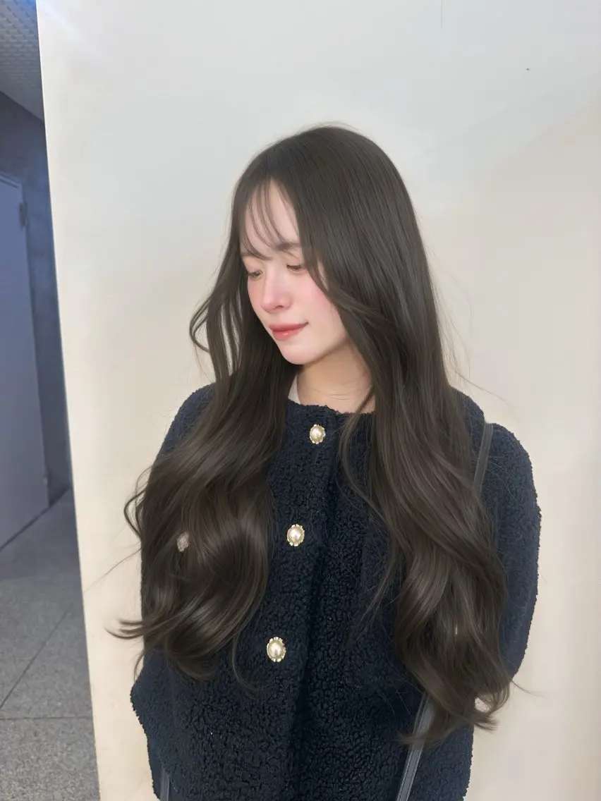 ロング カラー ヘアカラー ヘアセット 上品モテヘア🩶 karen🩶のヘアスタイル